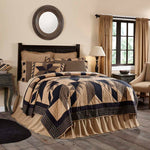 Hyrum Luxury King Quilt - Black/Khaki