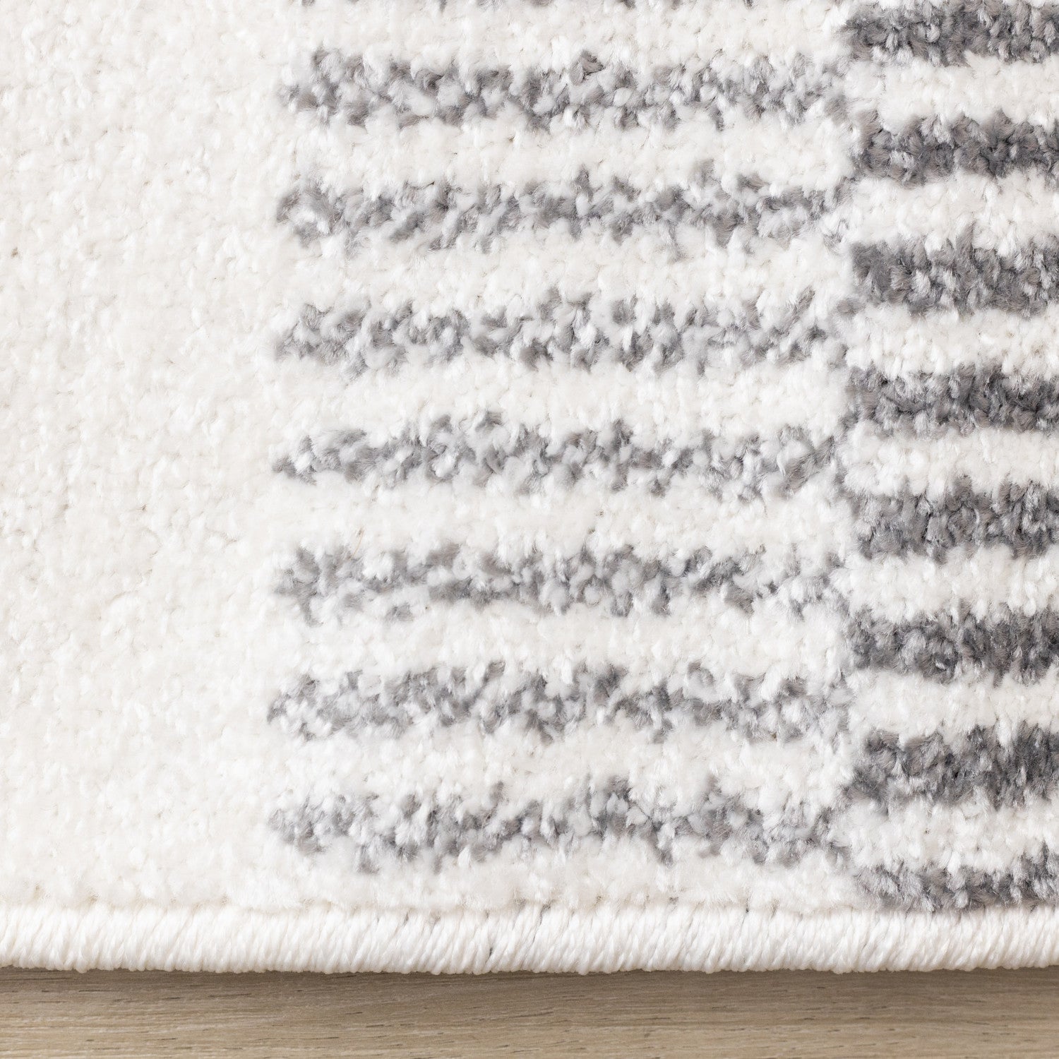 Claremont Sleek Modern Lines Area Rug - White Grey - 5' X 8'