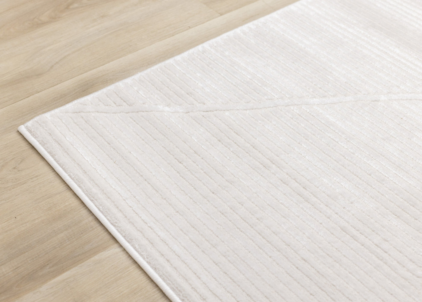 Logan Modern Lines Area Rug - Cream - 5' X 8'