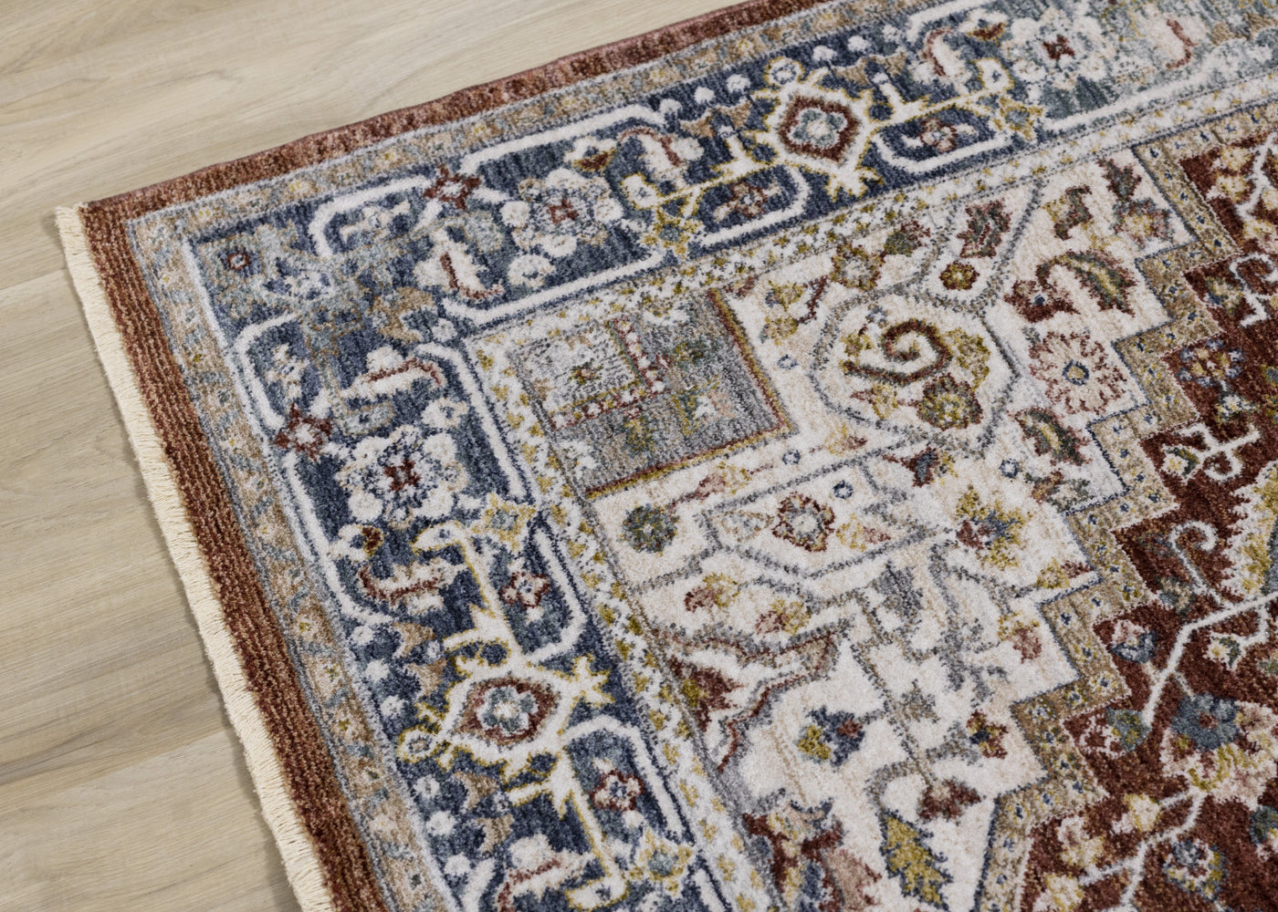Macie Traditional Area Rug - Red Cream - 5' X 8'