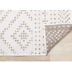 Summer Breeze 6'7" x 9'6" Outdoor Reversible Diamond Pattern - Beige, Cream