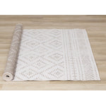 Summer Breeze 6'7" x 9'6" Outdoor Reversible Diamond Pattern - Beige, Cream