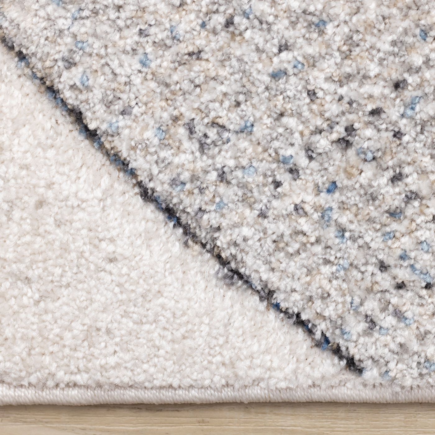 Feeling Connected 5'3" x 7'7" Rounded Shapes Design Area Rug - Grey