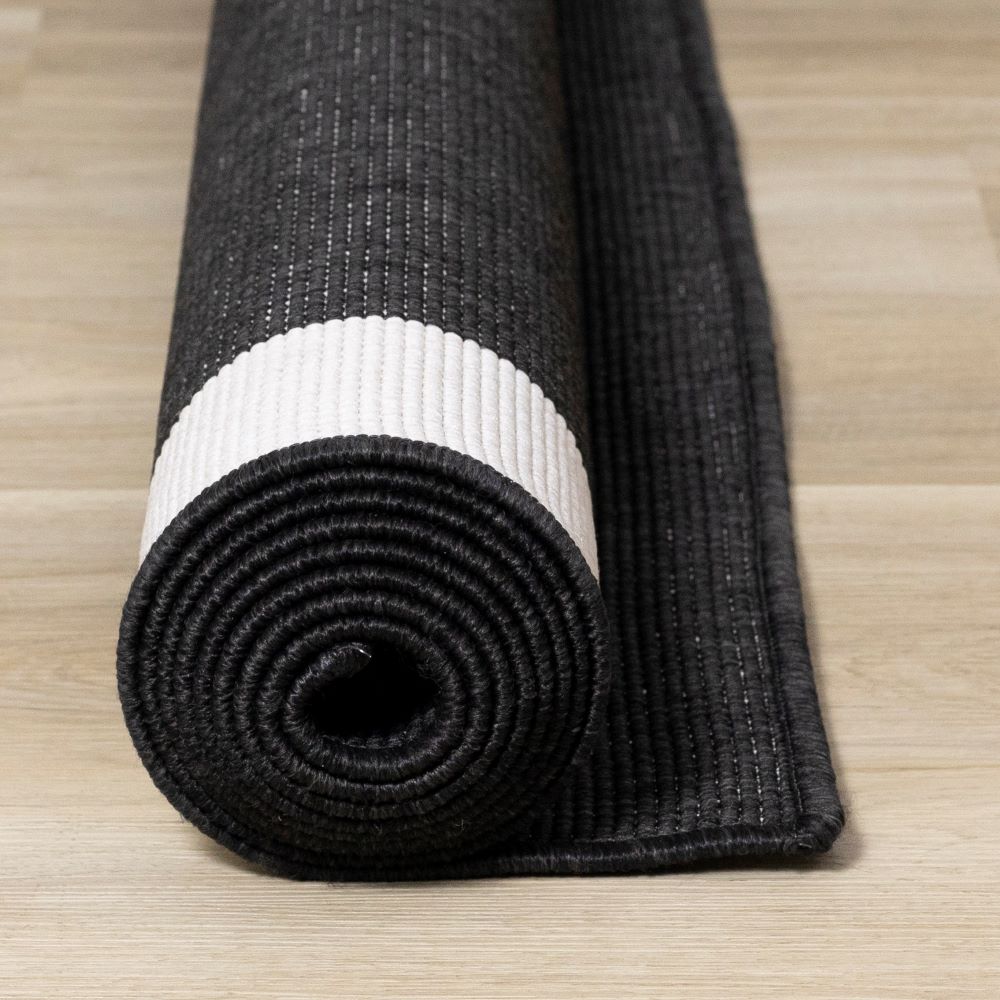 Summer Breeze 6'7" x 9'6" Reversible Outdoor Rug - Cream, Black Border