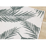 Summer Breeze 5'3" x 7'7" Outdoor Reversible Rug - Green, Leaf Motif
