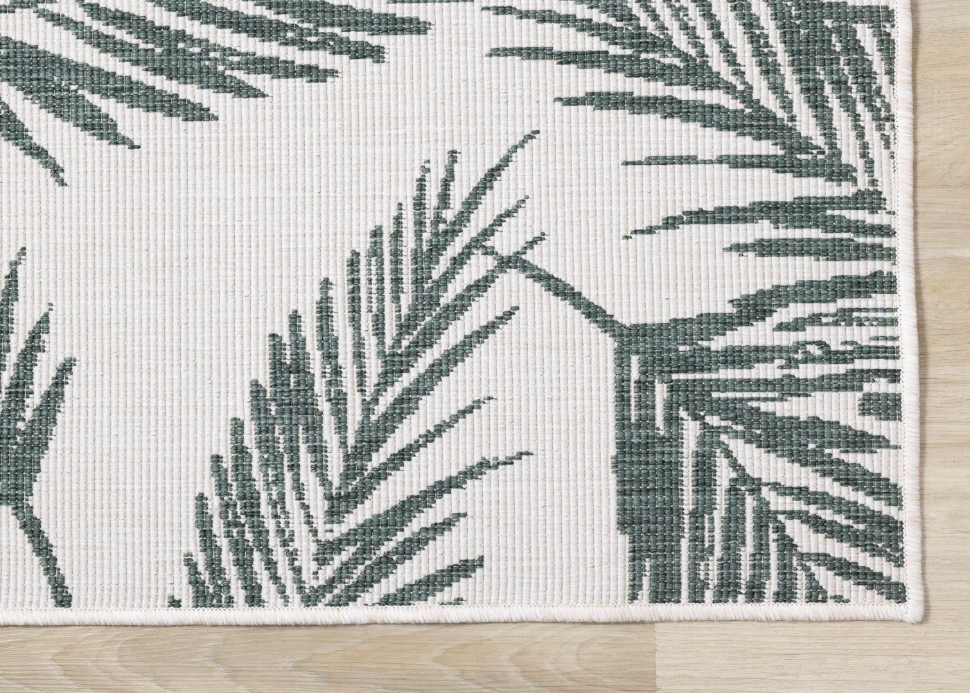 Summer Breeze 6'7" X 9'6" Outdoor Reversible Rug - Green, Leaf Motif