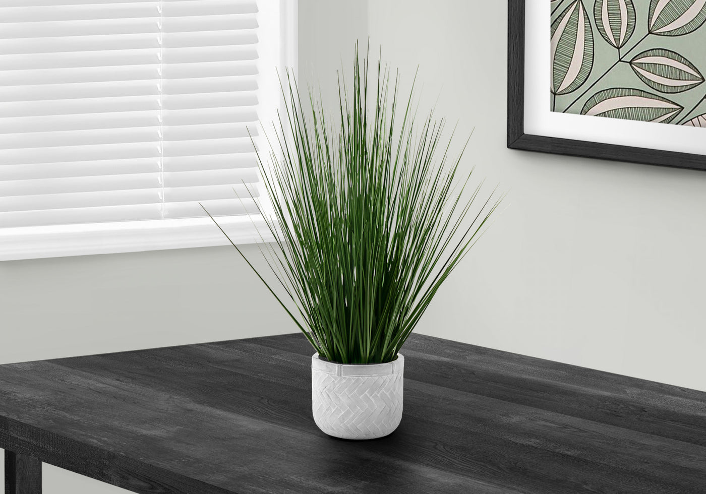 21" Grass Plant With 4" White Pot - Green