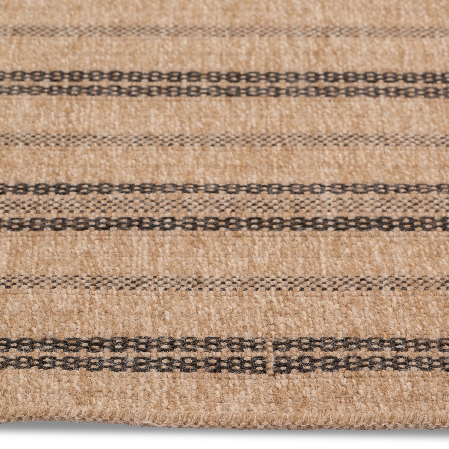 Avanos Bohemian Indoor/Outdoor Rug - 8' x 10' - Beige/Black