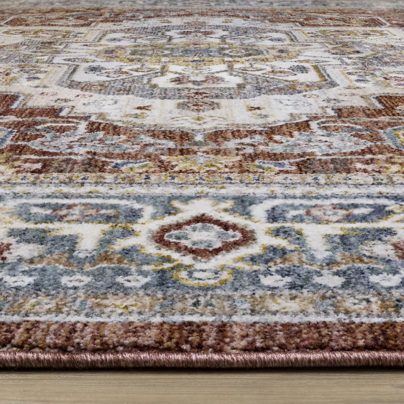 Macie Traditional Area Rug - Red Cream - 5' X 8'