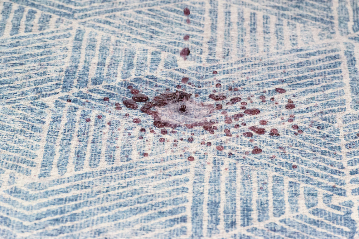 Aura Geometric Rug - 6' x 9' - Blue/White