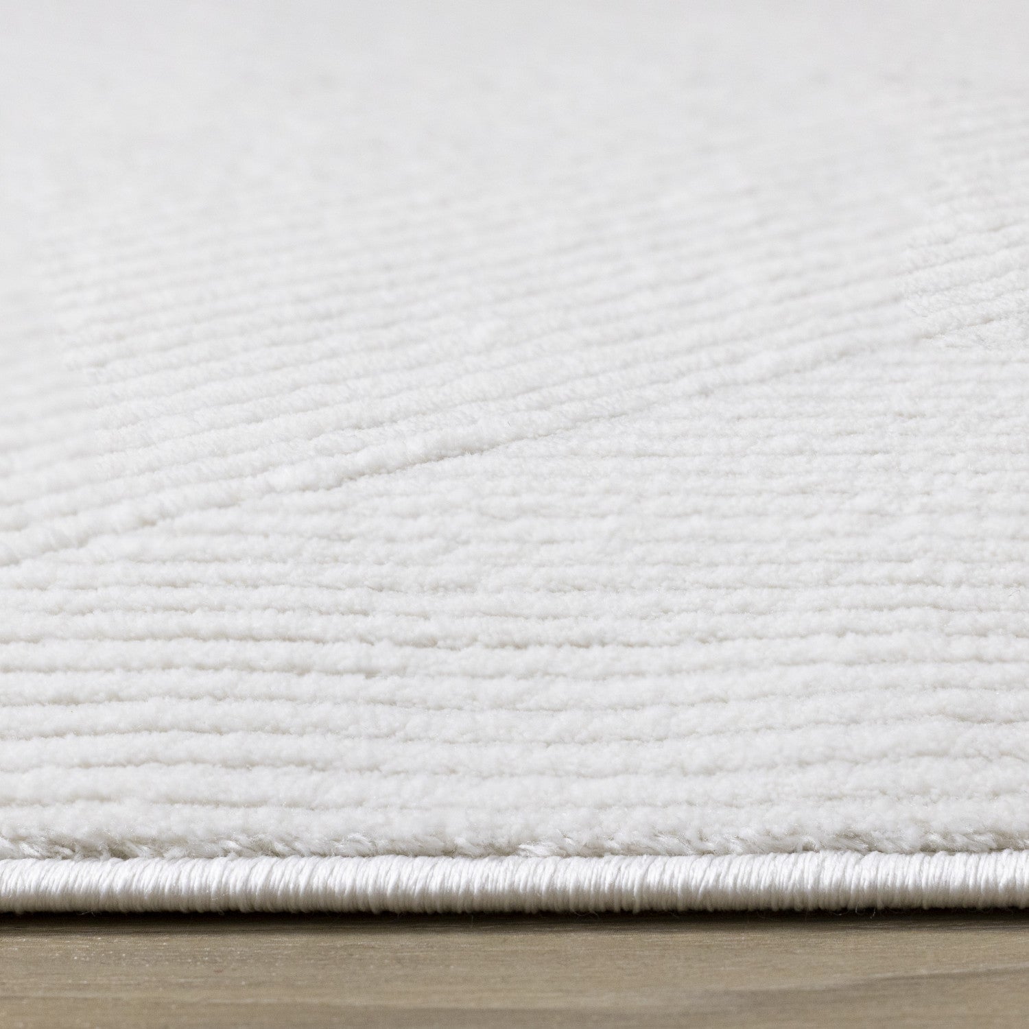 Hillary Neutral Diamonds Area Rug - Cream - 7' X 10'