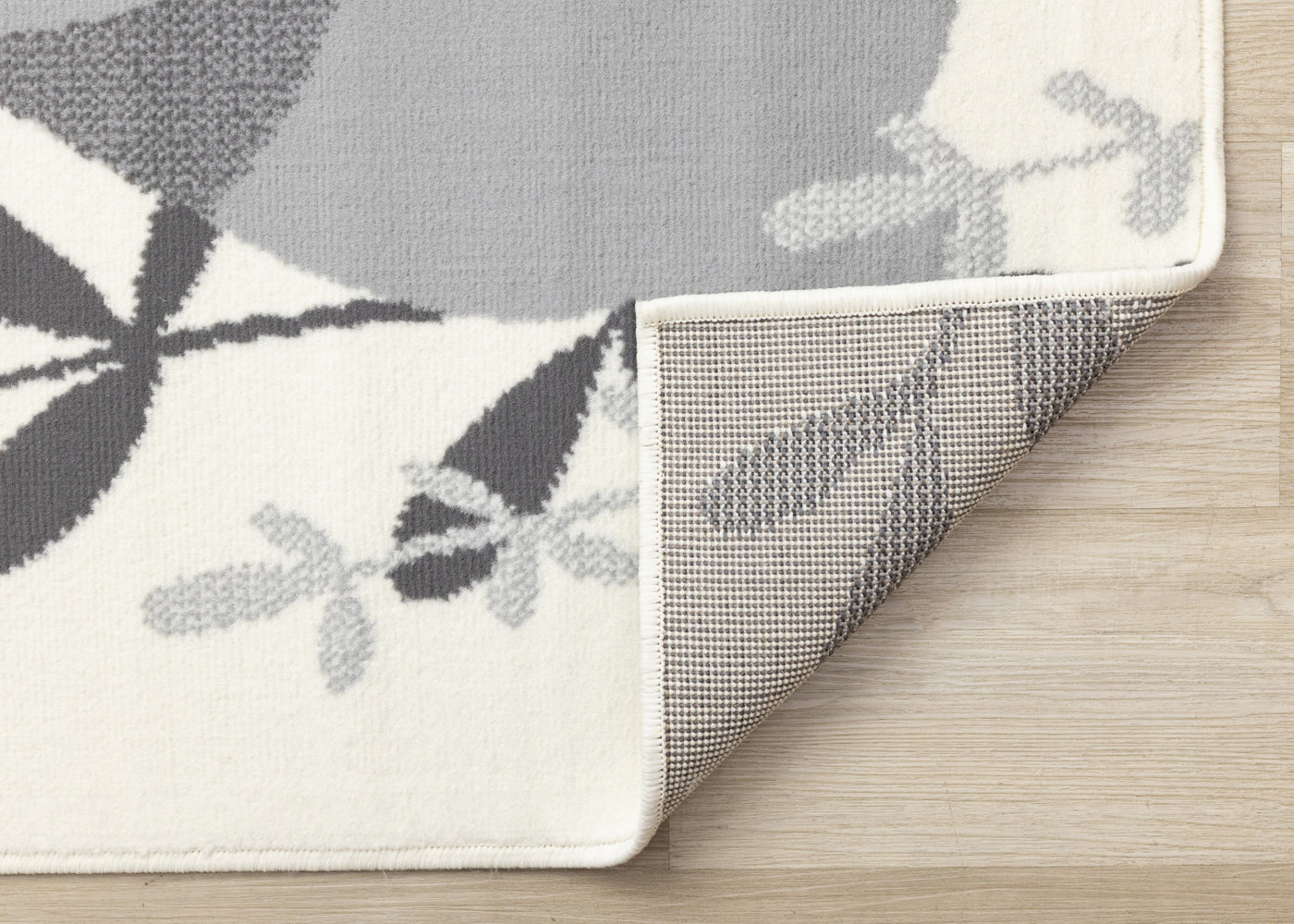 Kids Wishful Bunny Area Rug - Cream - 5' X 8'