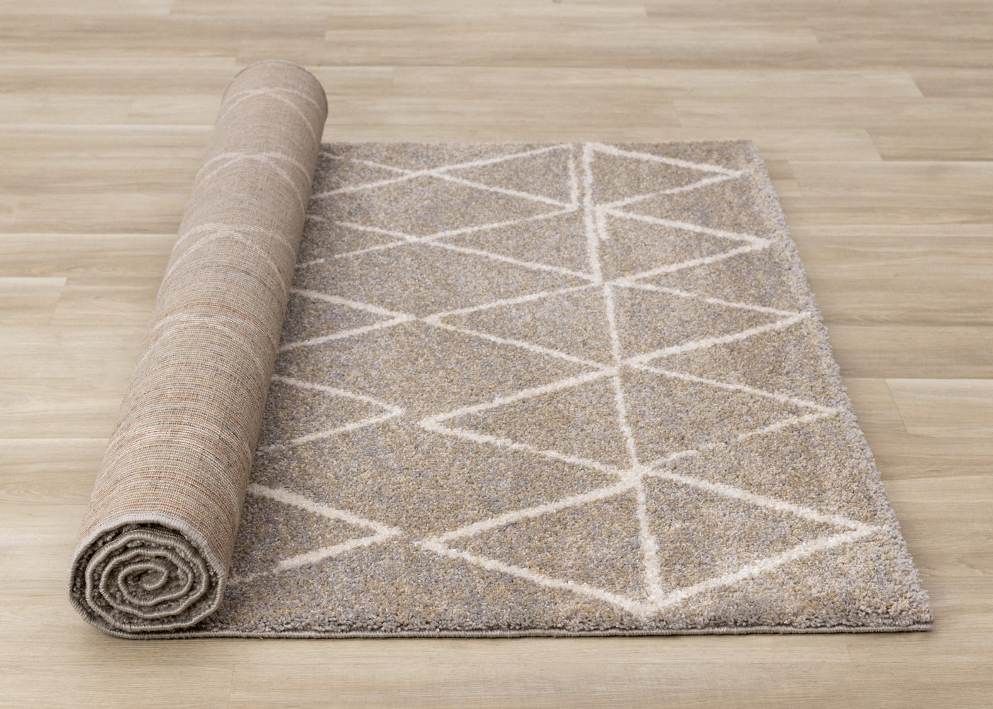 Halle Casual Contemporary Trellis Area Rug - Greige Cream - 8' X 11'