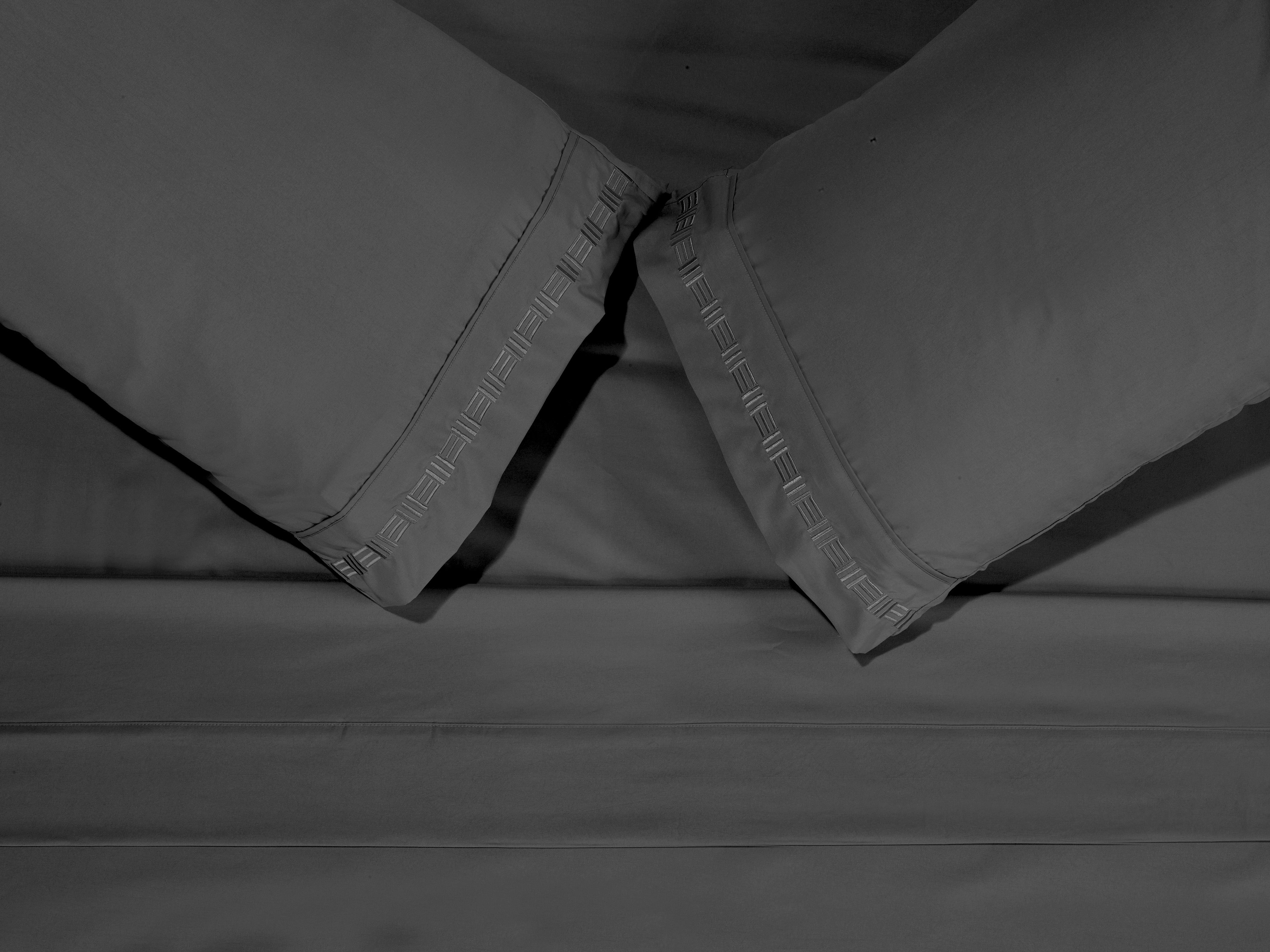 Nilus King Sheet Set - Dark Grey