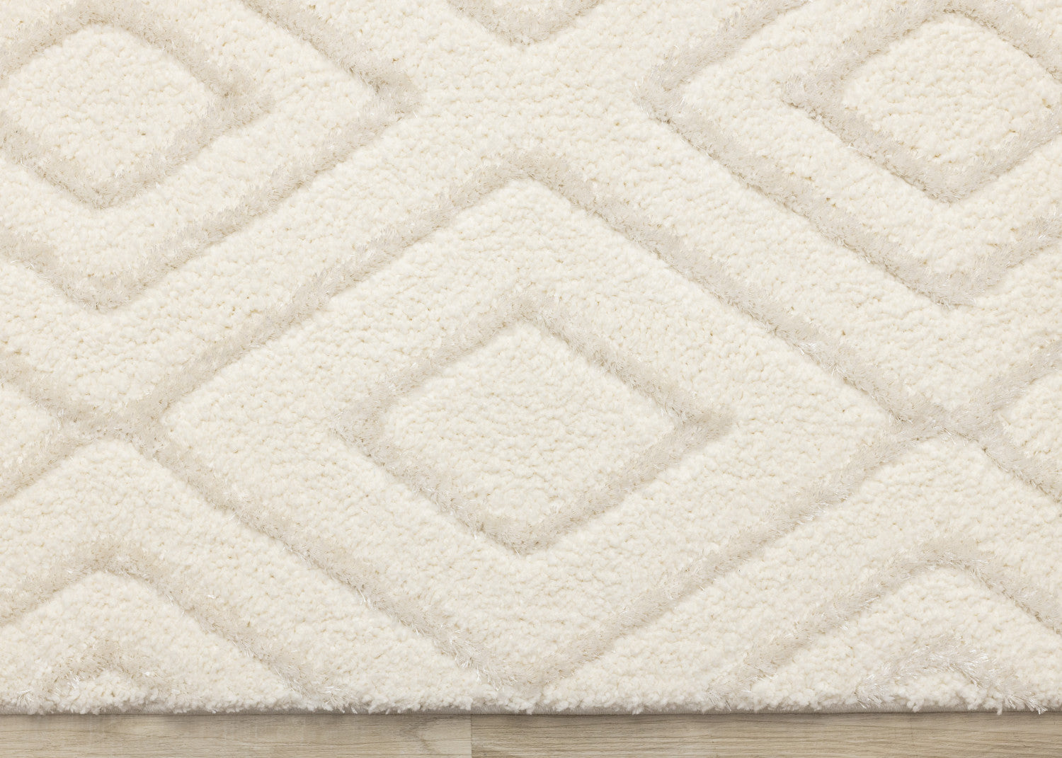 Sasha Soft Diamonds Area Rug - Cream - 8' X 11'