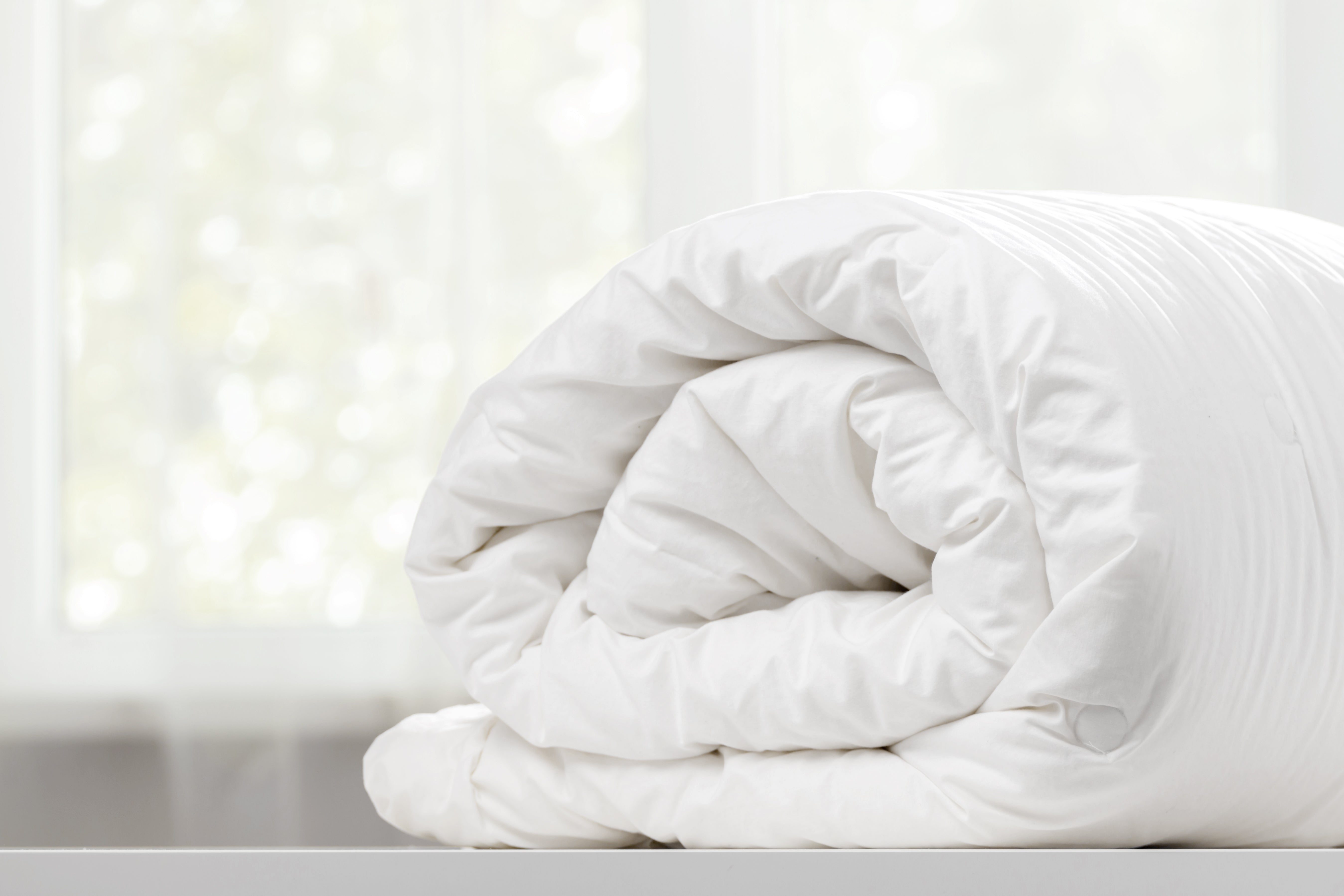 Cotton House All Season King Duvet - White