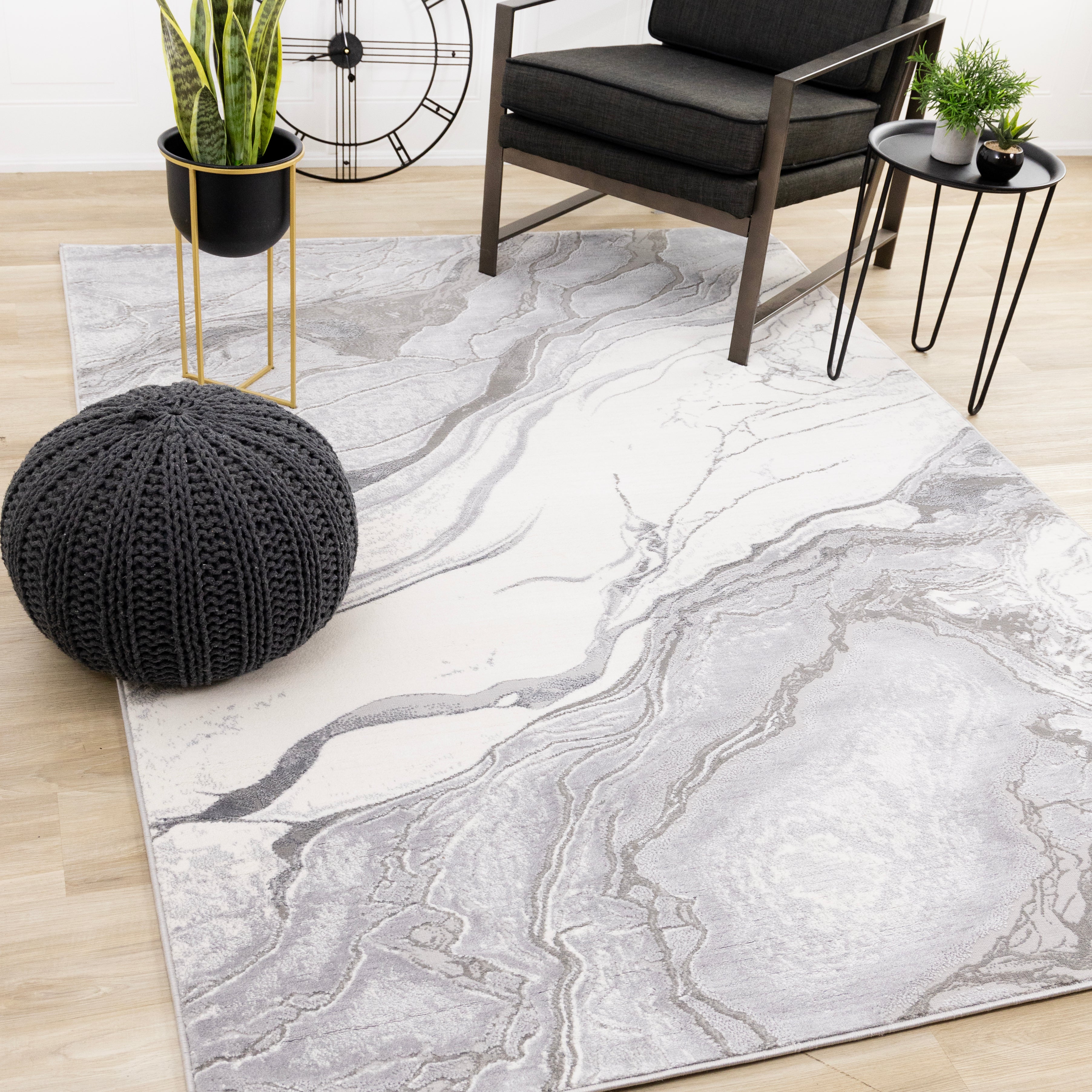 Frosted Cloud 5'3" x 7'7" Marble Design Area Rug - Grey, White