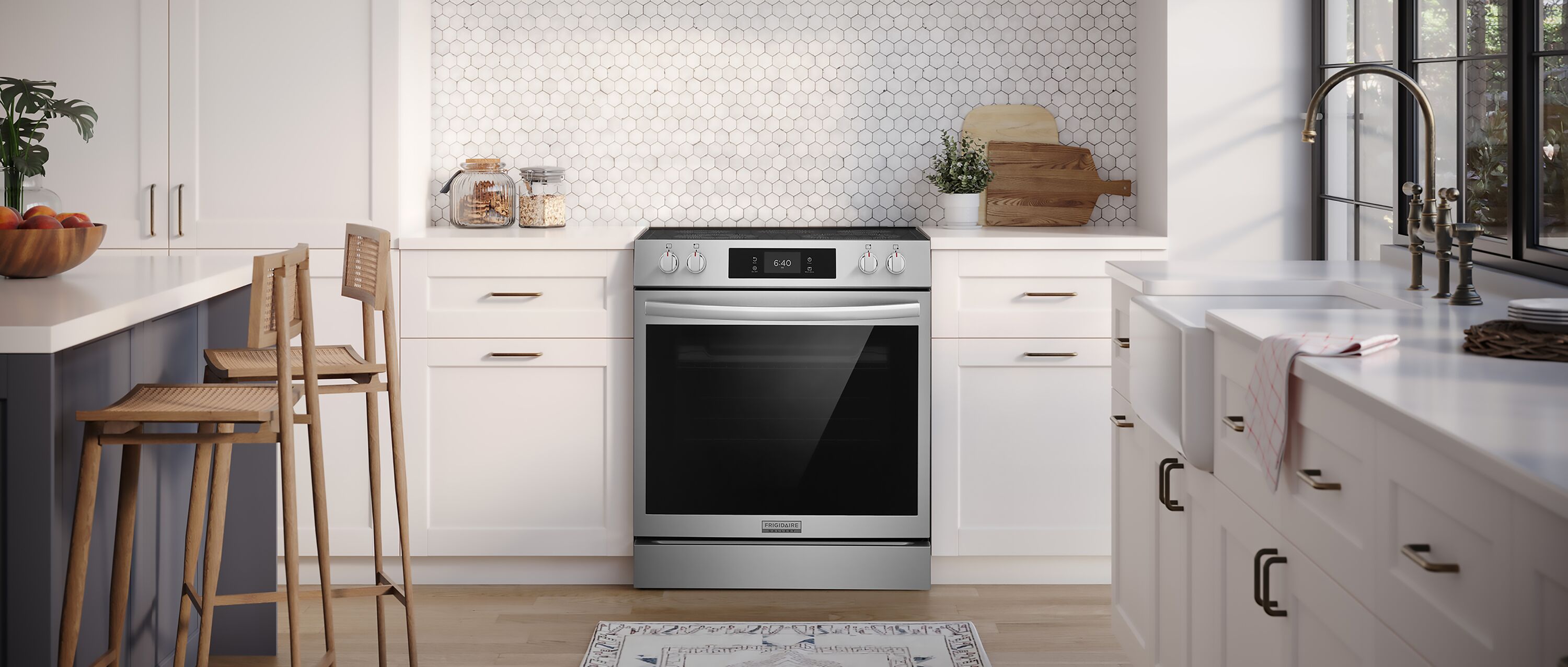 Frigidaire Gallery Stainless Steel Freestanding Electric Range with Stone-Baked Pizza (6.2 Cu. Ft.) - GCFE307CBF
