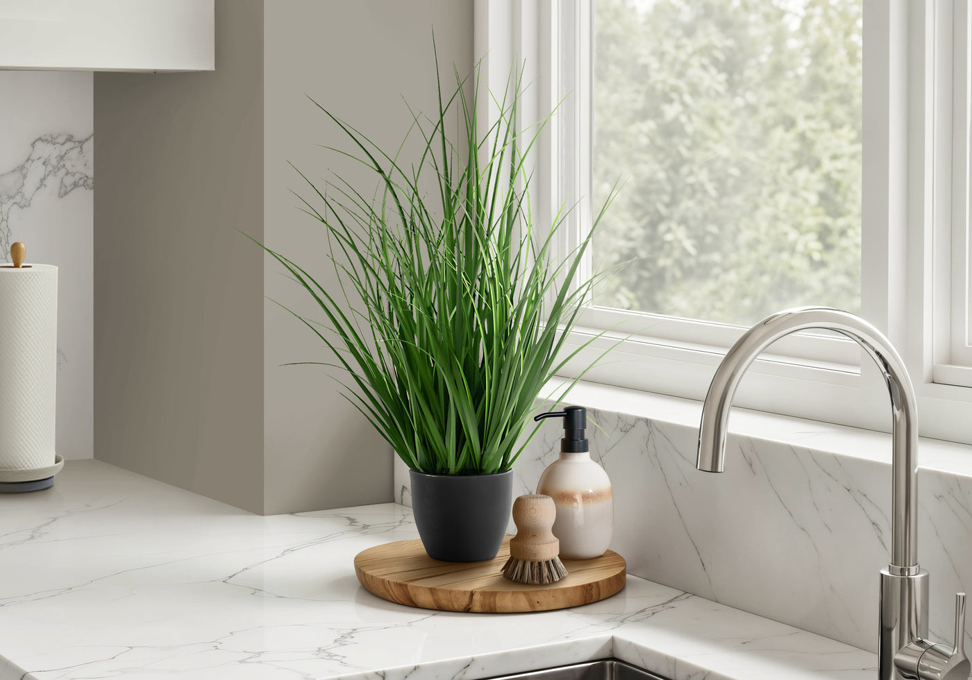 26" Grass Plant With 4" Black Pot - Green