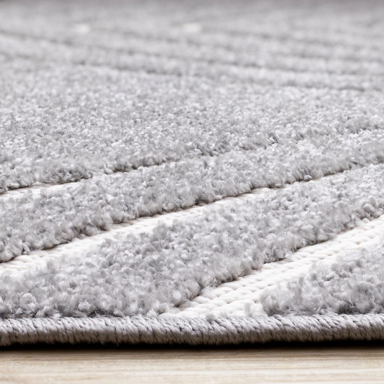 Silver Arches 6'7" x 9'10" Geometric Area Rug - Grey, White