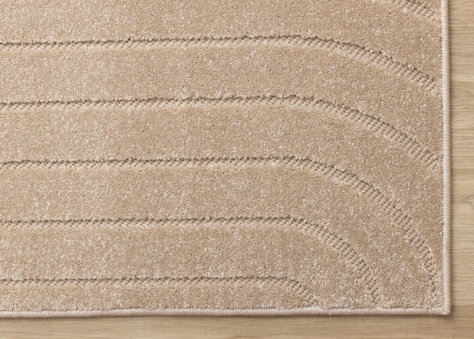 Golden Dunes 5'3" x 7'7" Modern Curved Arches Design Area Rug - Beige