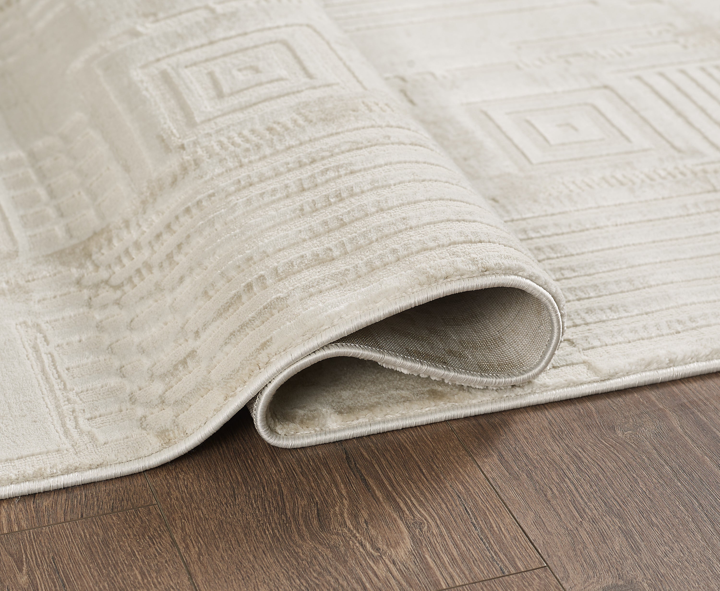 Merinos Petra 5'3" x 7'5" Area Rug - Cream