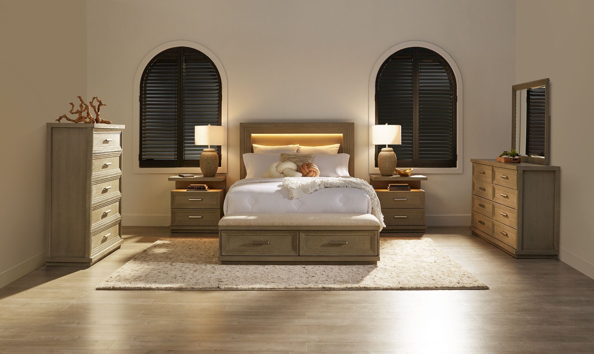 Fresh Perspective Cascade 6-Piece Queen Storage Bench Bedroom Package - Dovetail Grey