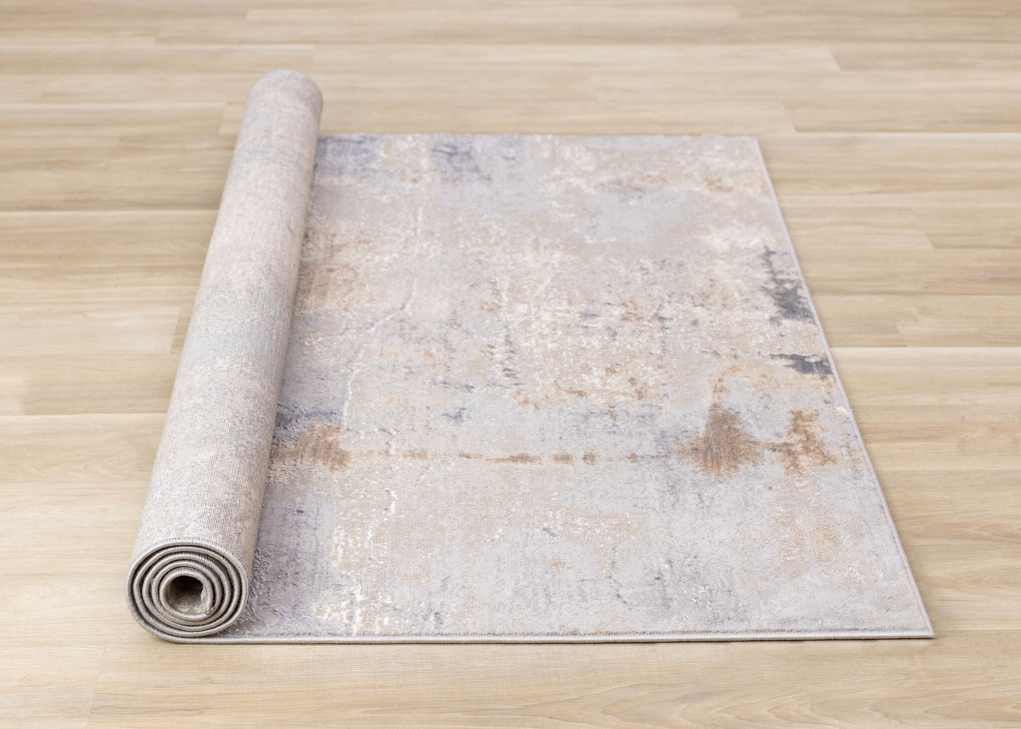 Smoky Terrain 5'3" x 7'7" Distressed Design Area Rug - Taupe, White, Brown