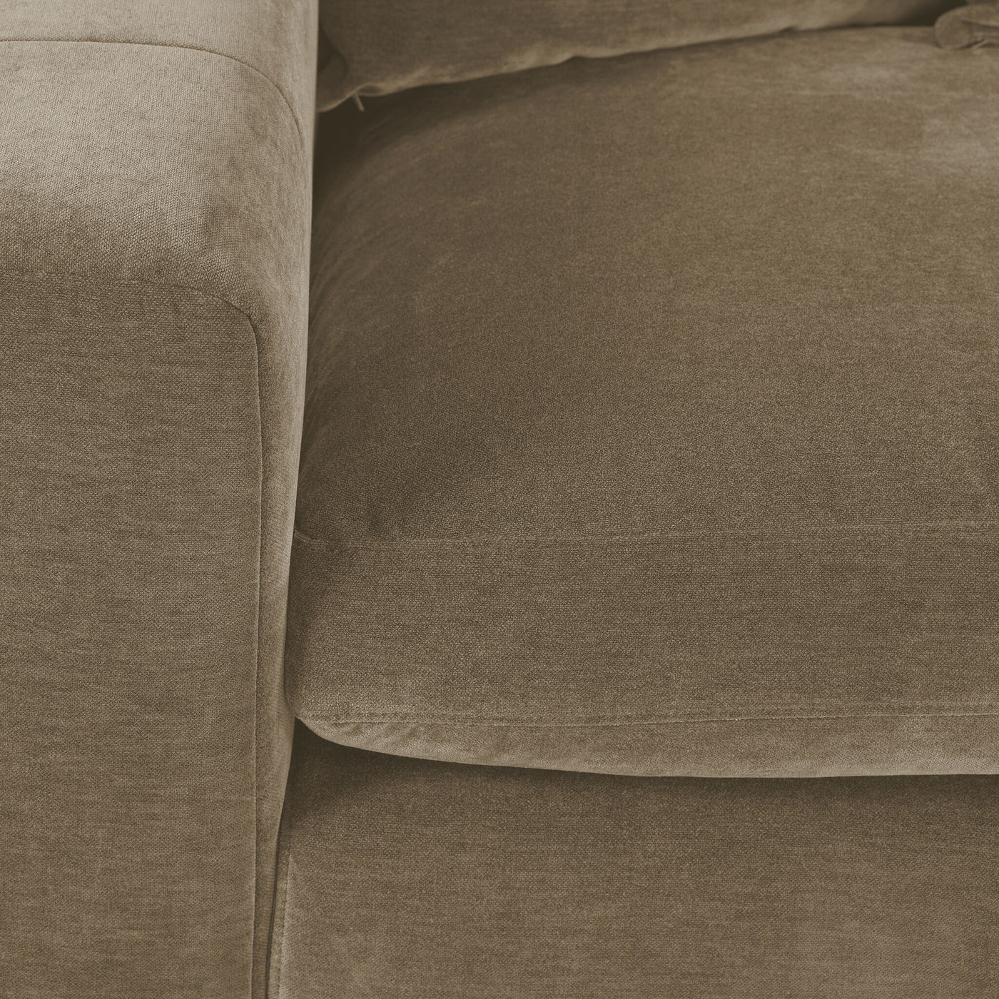 Frazer Loveseat - Mushroom