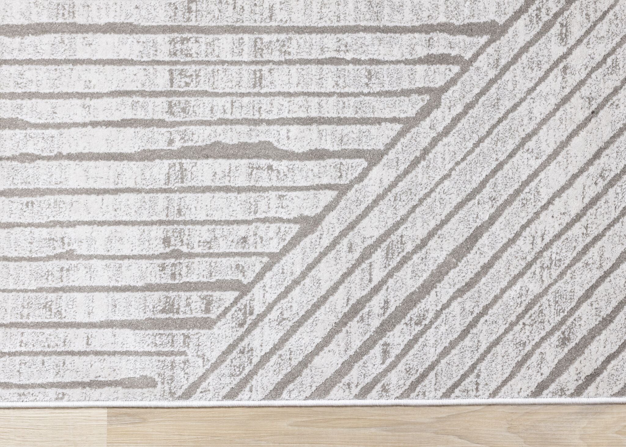 Hayden 6'7" x 9'6" Modern Lines Area Rug - Grey