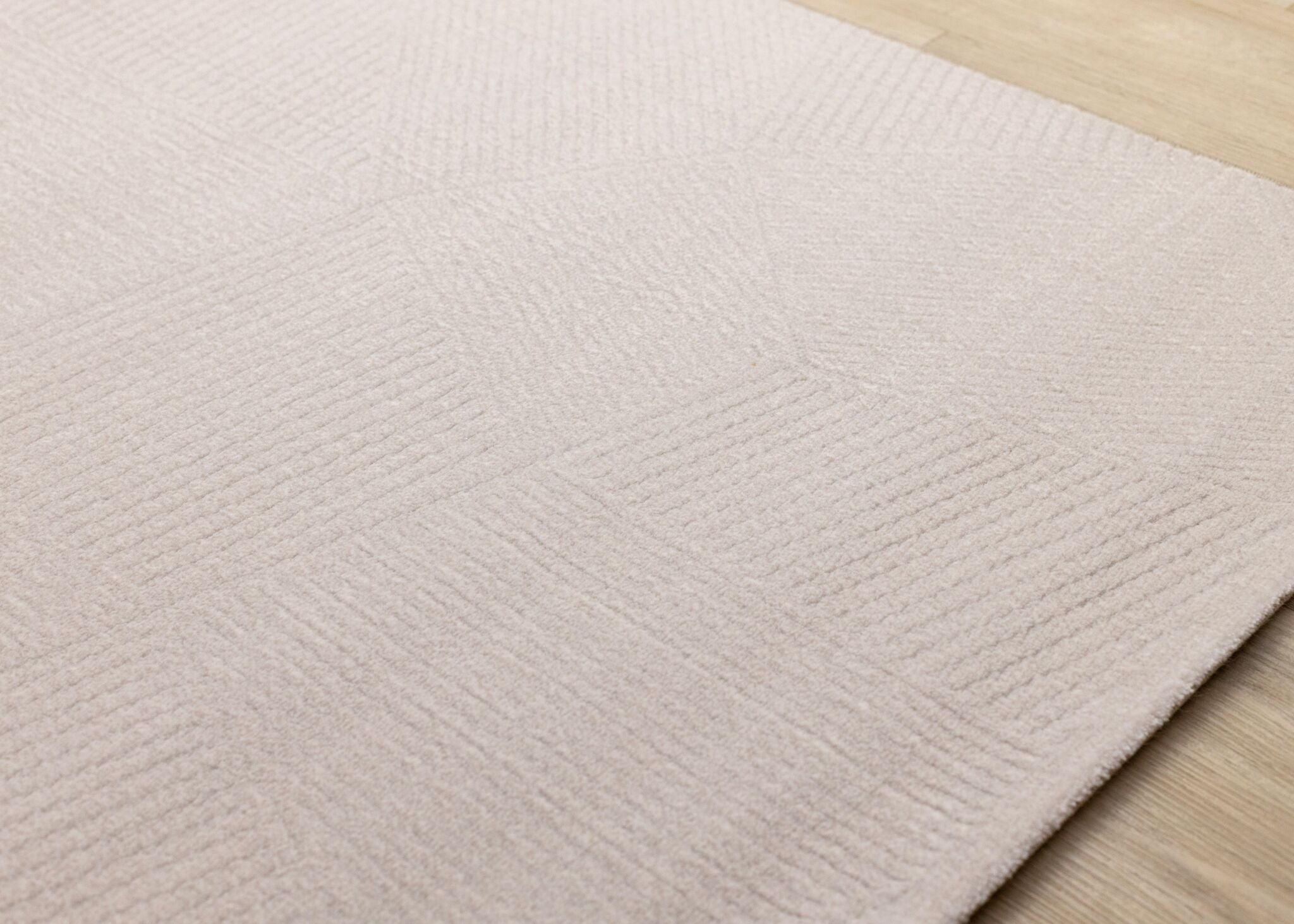 Himalaya 6'7" x 9'6" Striped Geometic Shape Area Rug - Taupe