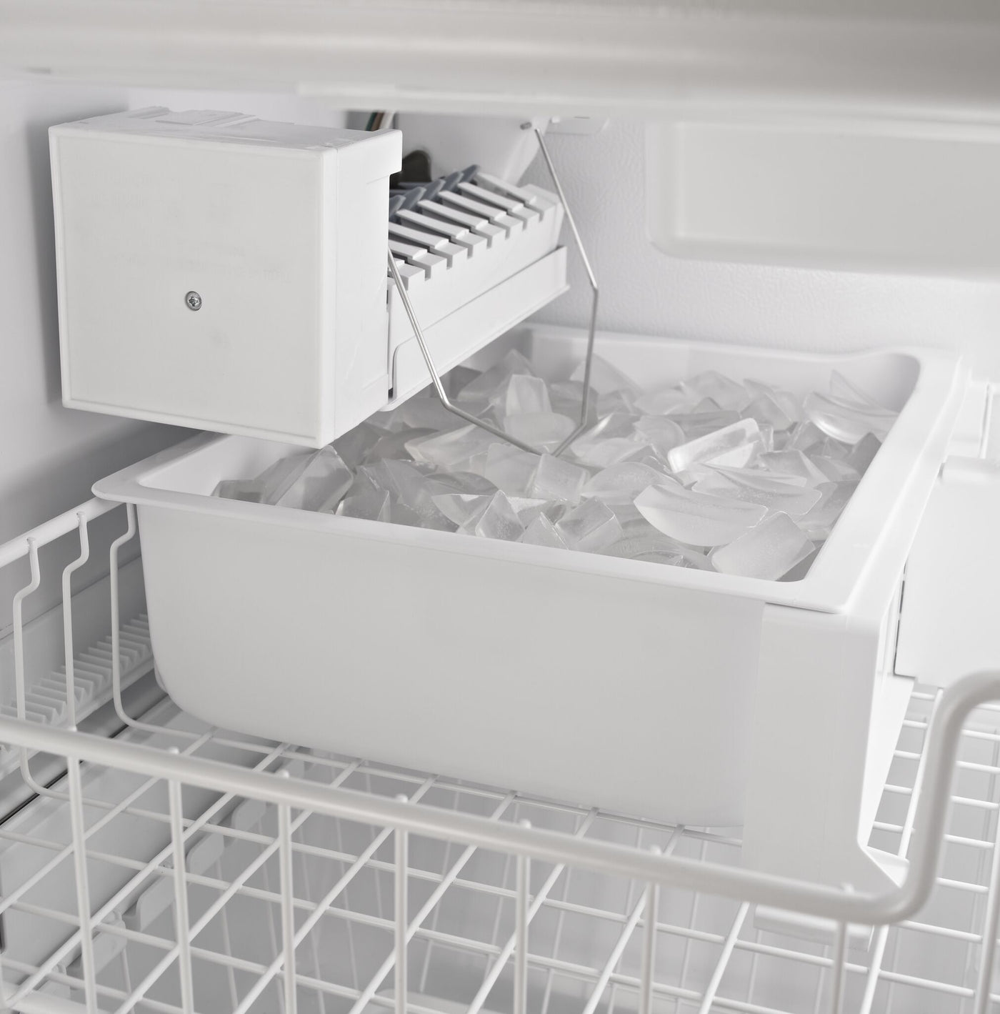 Maytag Fingerprint Resistant Stainless Steel 32.63" French Door Refrigerator (22.10 Cu Ft) - MRFF5033PZ