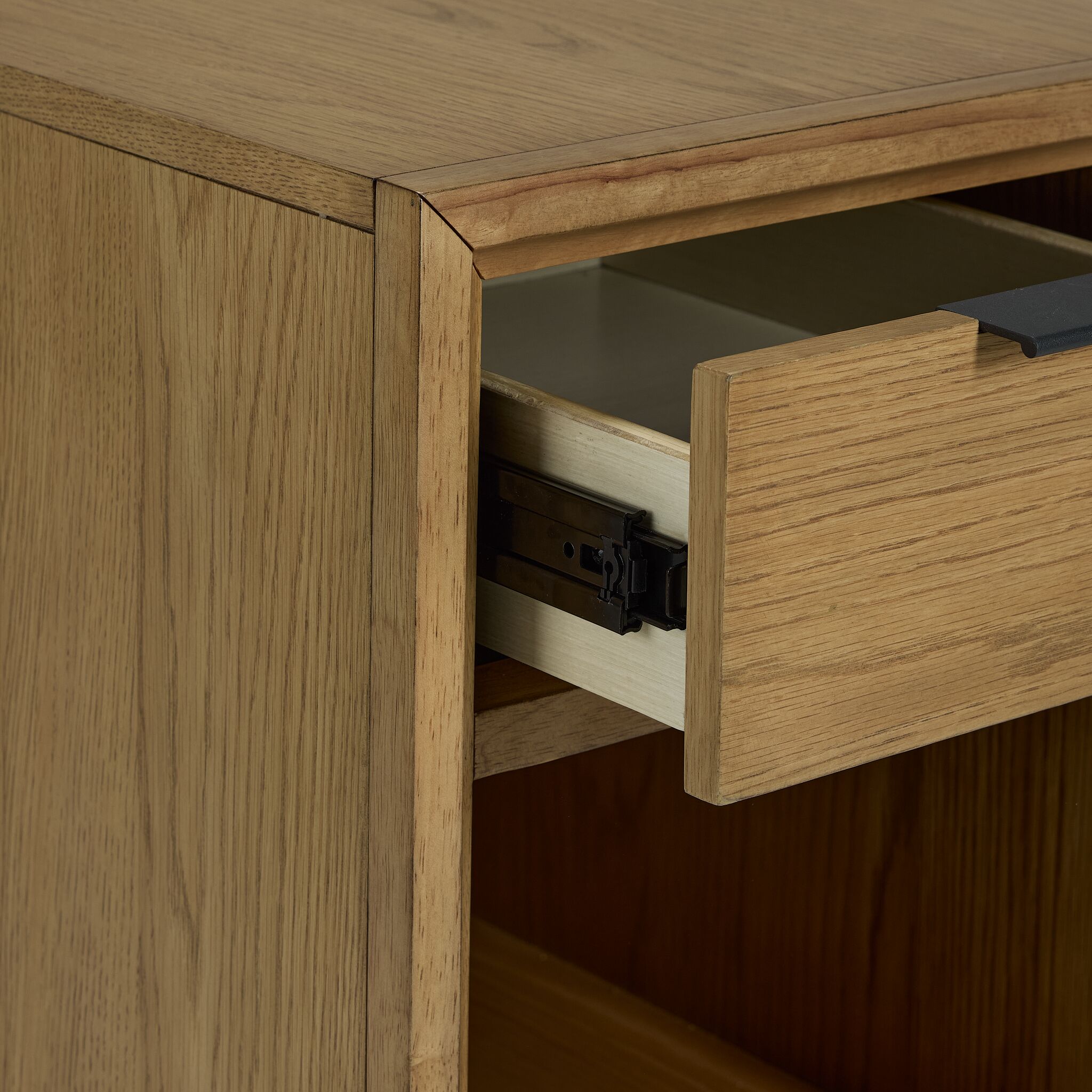 Feeling Connected - Newport 14" Chairside Table - Oak and Black