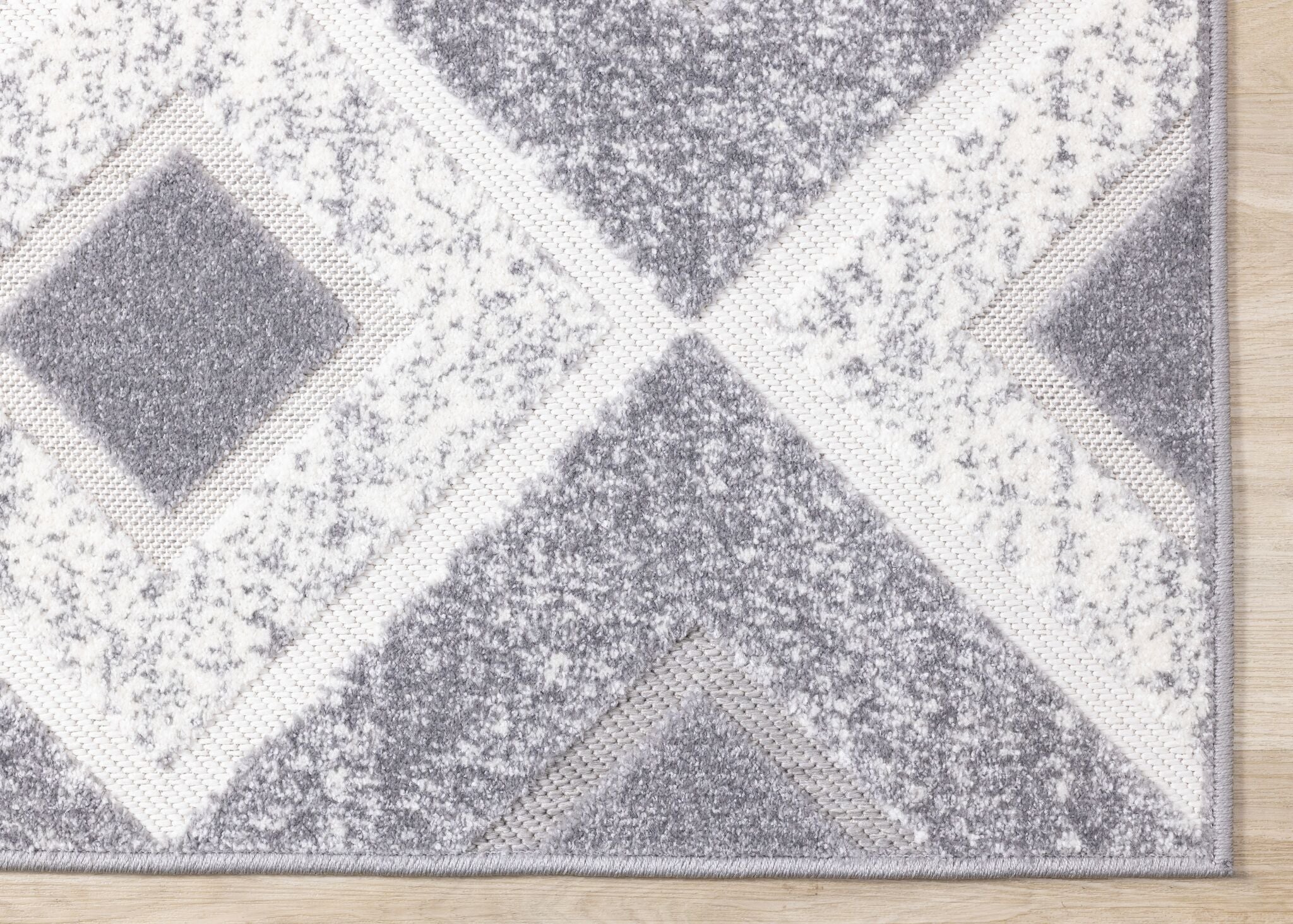 Diamond Mist 6'7" x 9'6" Diamond Pattern Area Rug - Grey, White