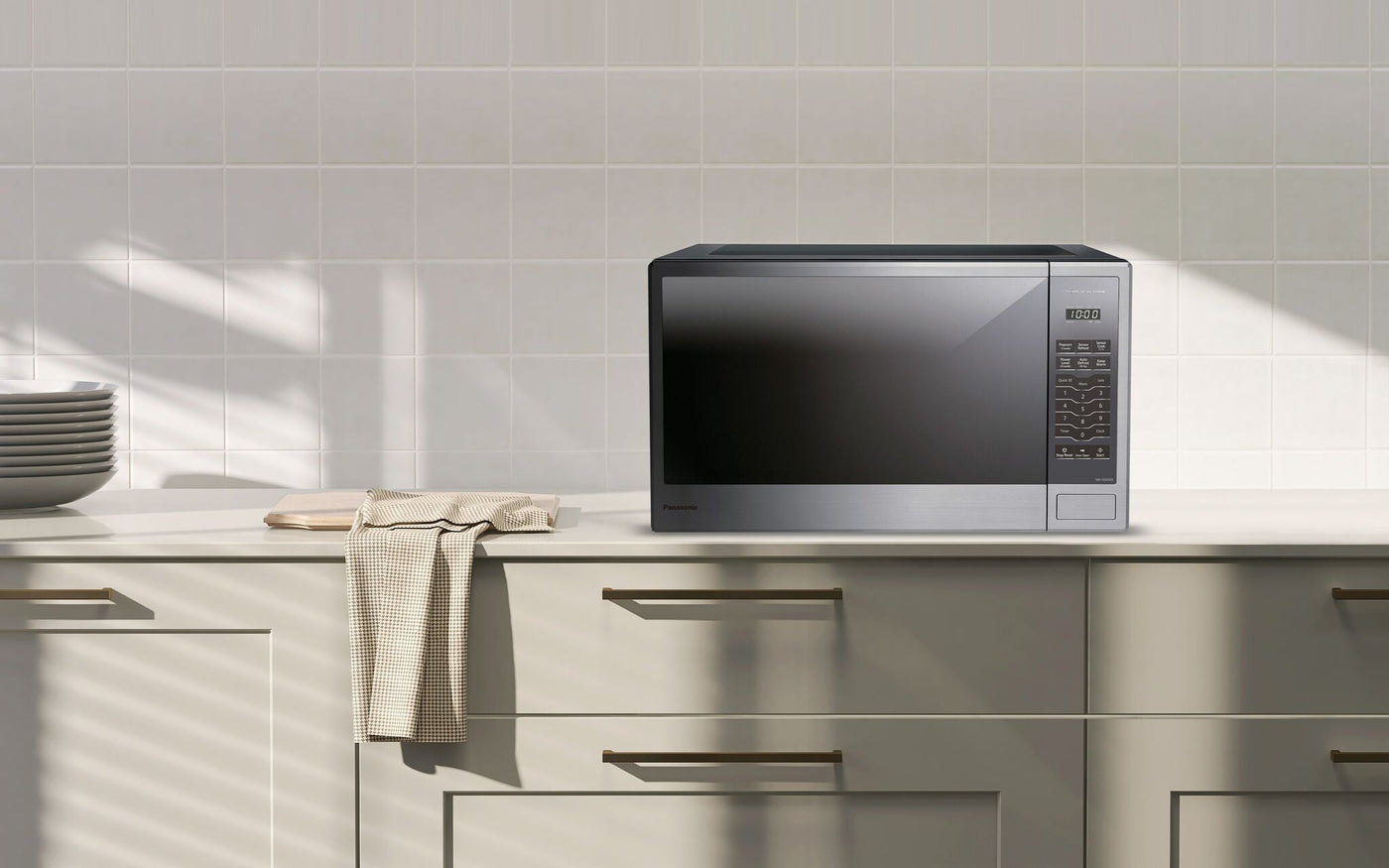 Panasonic Stainless Steel Countertop Microwave with Genius Sensor (1.3 Cu.Ft.) - NNSG656SC