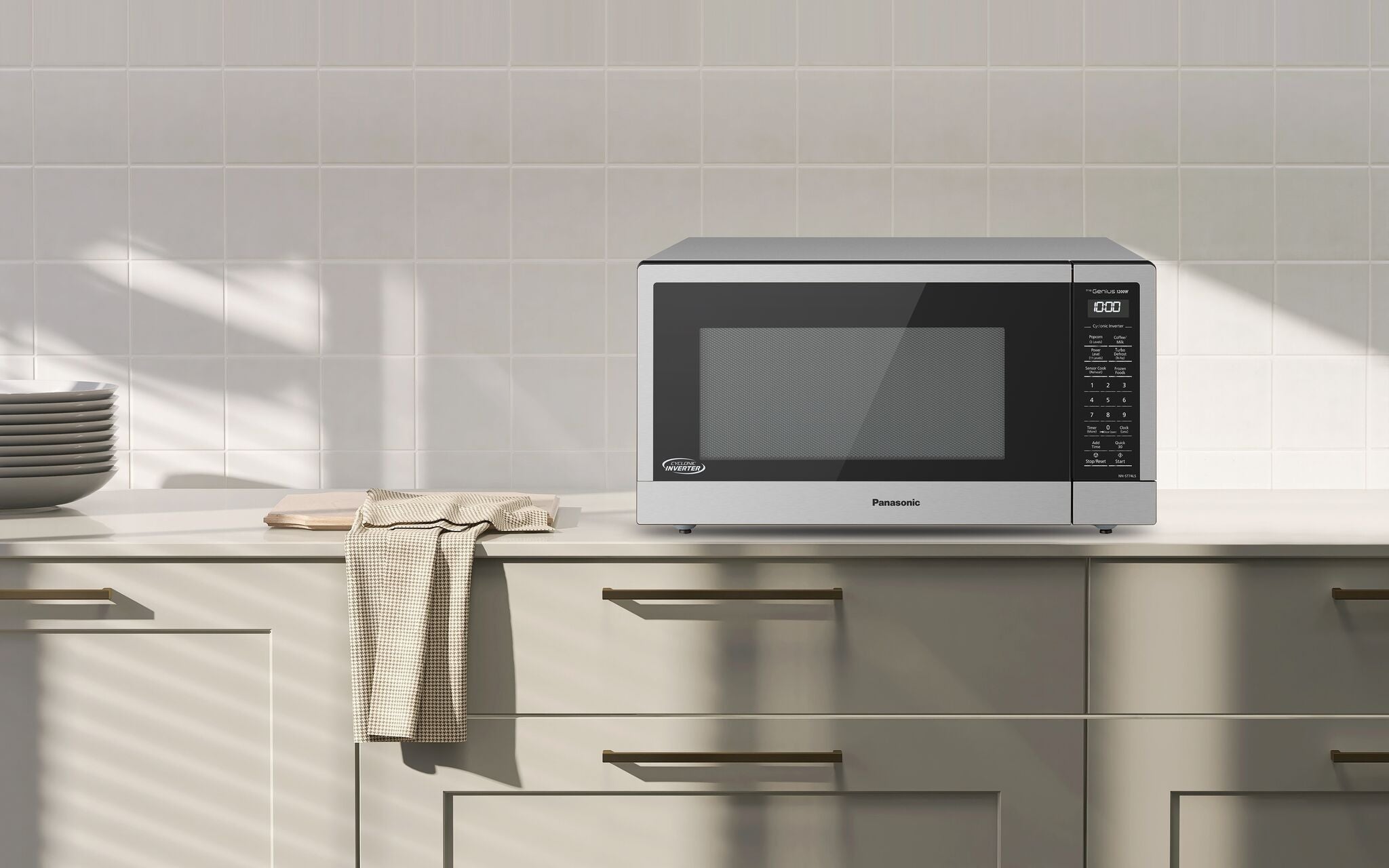 Panasonic Stainless Steel Countertop Microwave with Genius Sensor (1.6 Cu.Ft.) - NNST74LSC