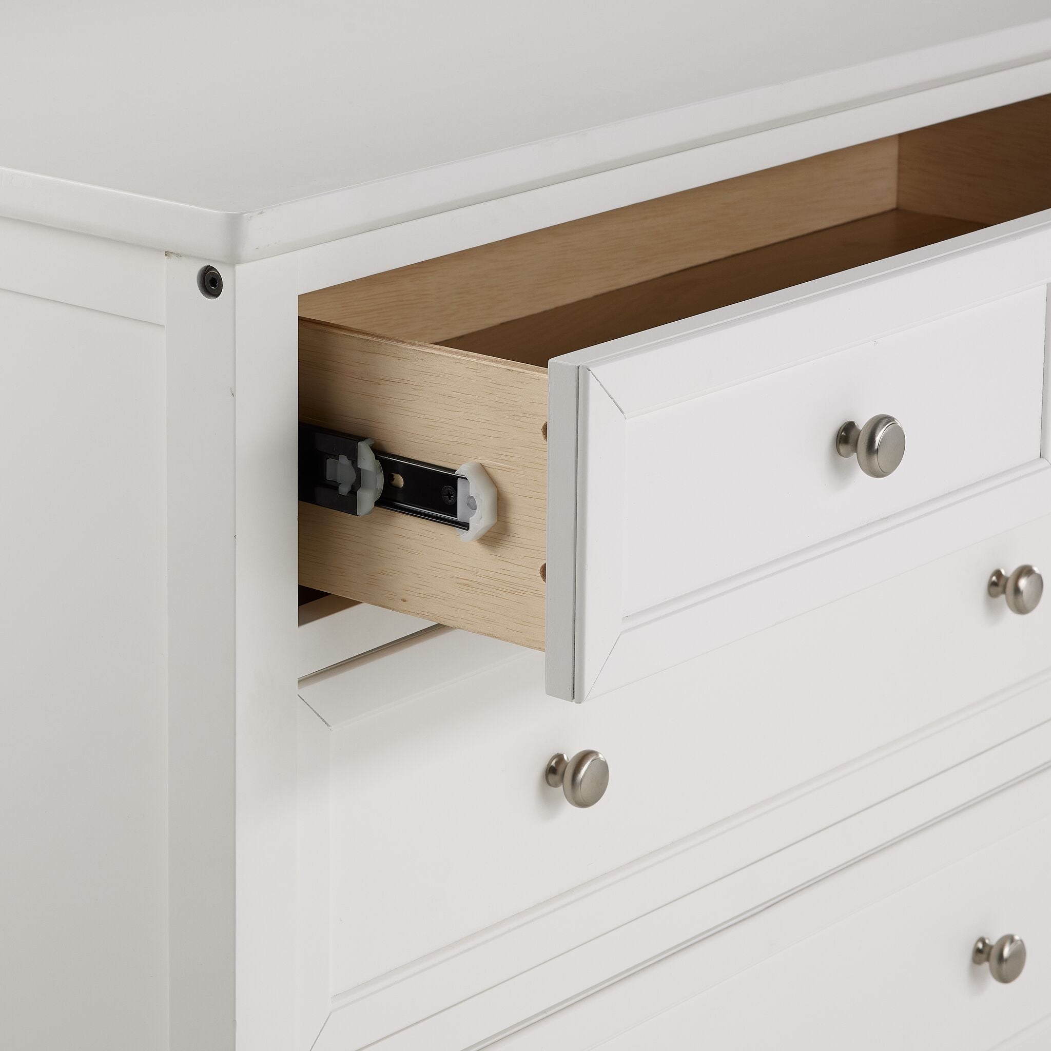 Delta Children Saint 3 Drawer Dresser- Bianca White