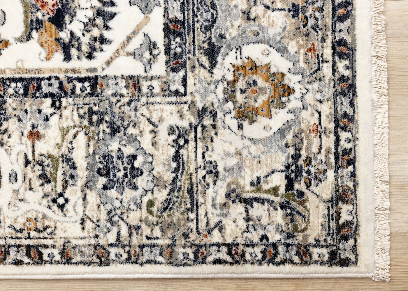 Serene 5'3" x 7'7" Intricate Border Area Rug