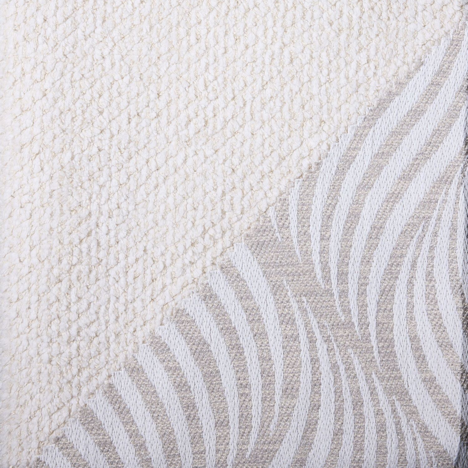 Celeste Loveseat - Snoopy Ivory