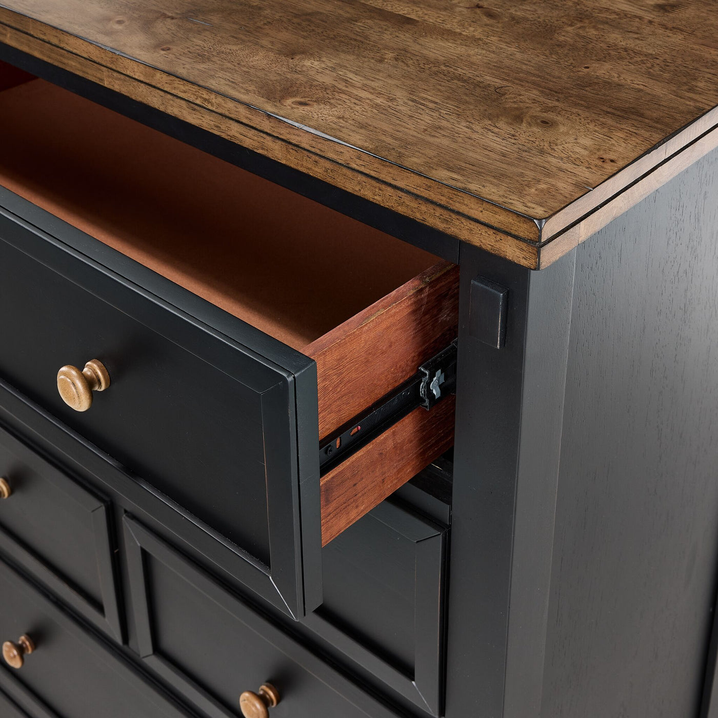 Stormy Ridge 6-Drawer Chest - Slate Black, Chicory