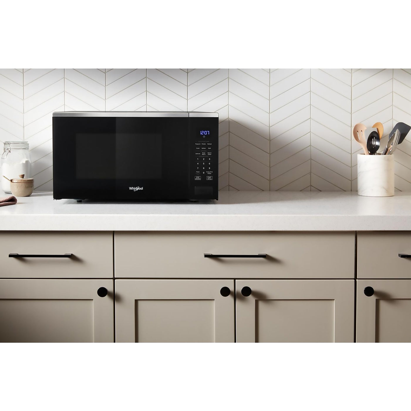 Whirlpool Fingerprint Resistant Stainless Steel Countertop Microwave (1.6 Cu.Ft.) - YWMCS7022SZ