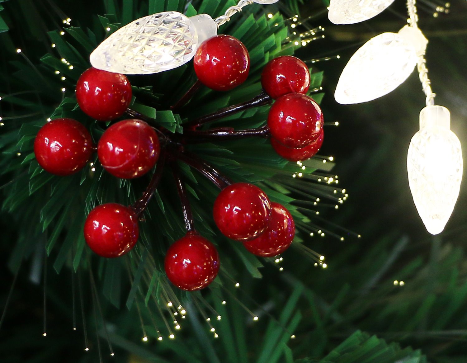 Oren 3ft Decorated Holiday Festive Fibre Optic Christmas Tree - Warm White