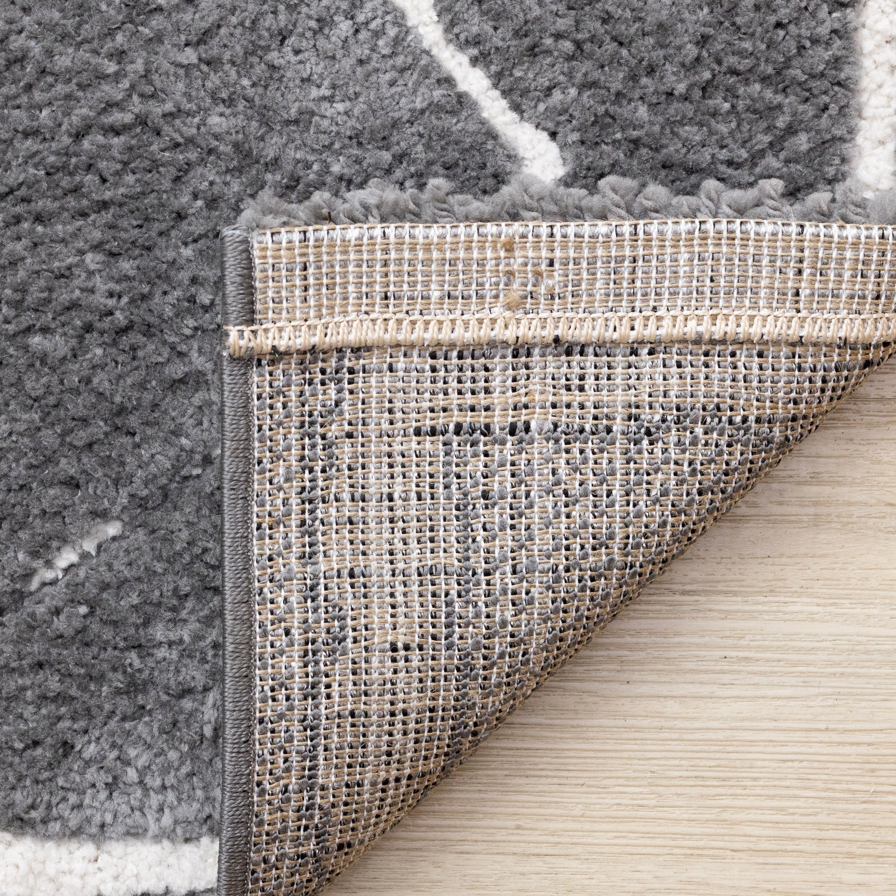 Obsidian 5'3" x 7'7" Broken Lattice Area Rug - Grey, White