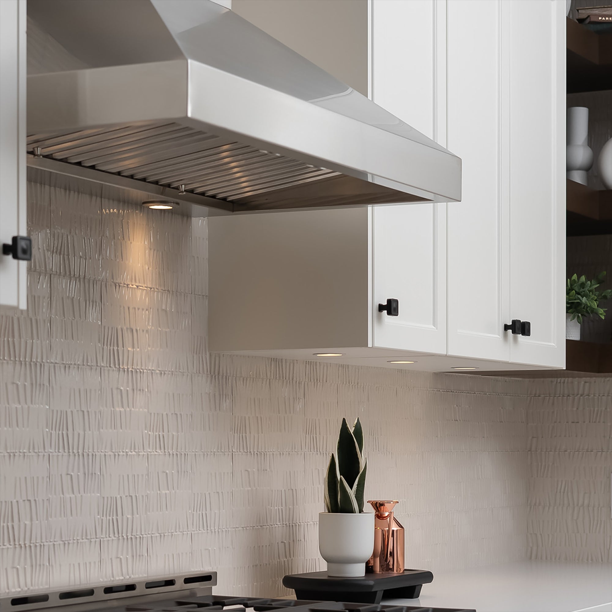 VICTORY Stainless Steel 42-Inch 750 CFM Wall Mount Range Hood - Twister-42