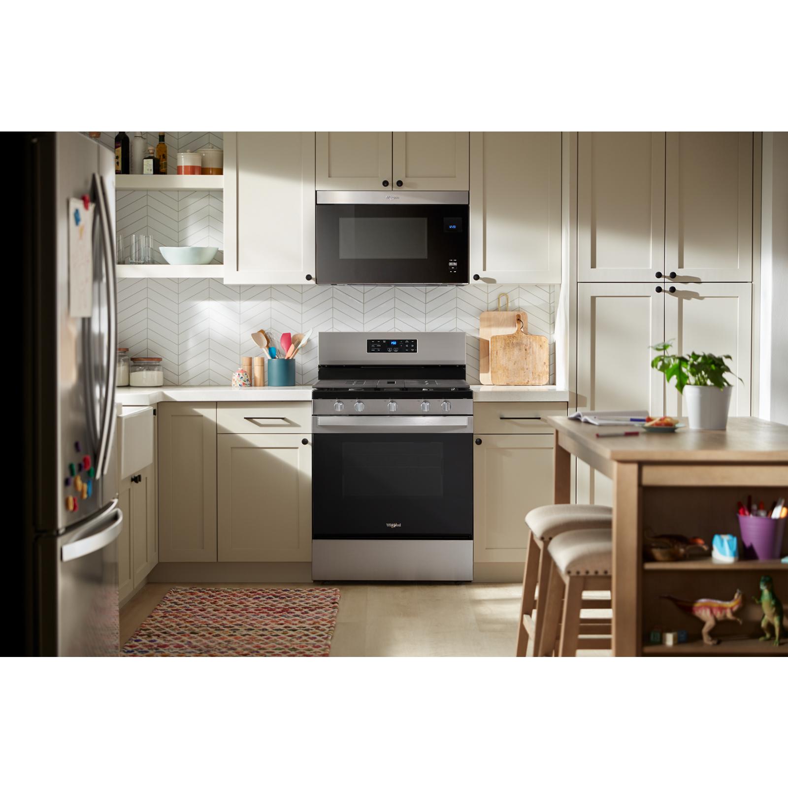 Whirlpool Black Freestanding Gas Single Oven Convection Range (5.0 Cu. Ft.) - WFGS4530SB