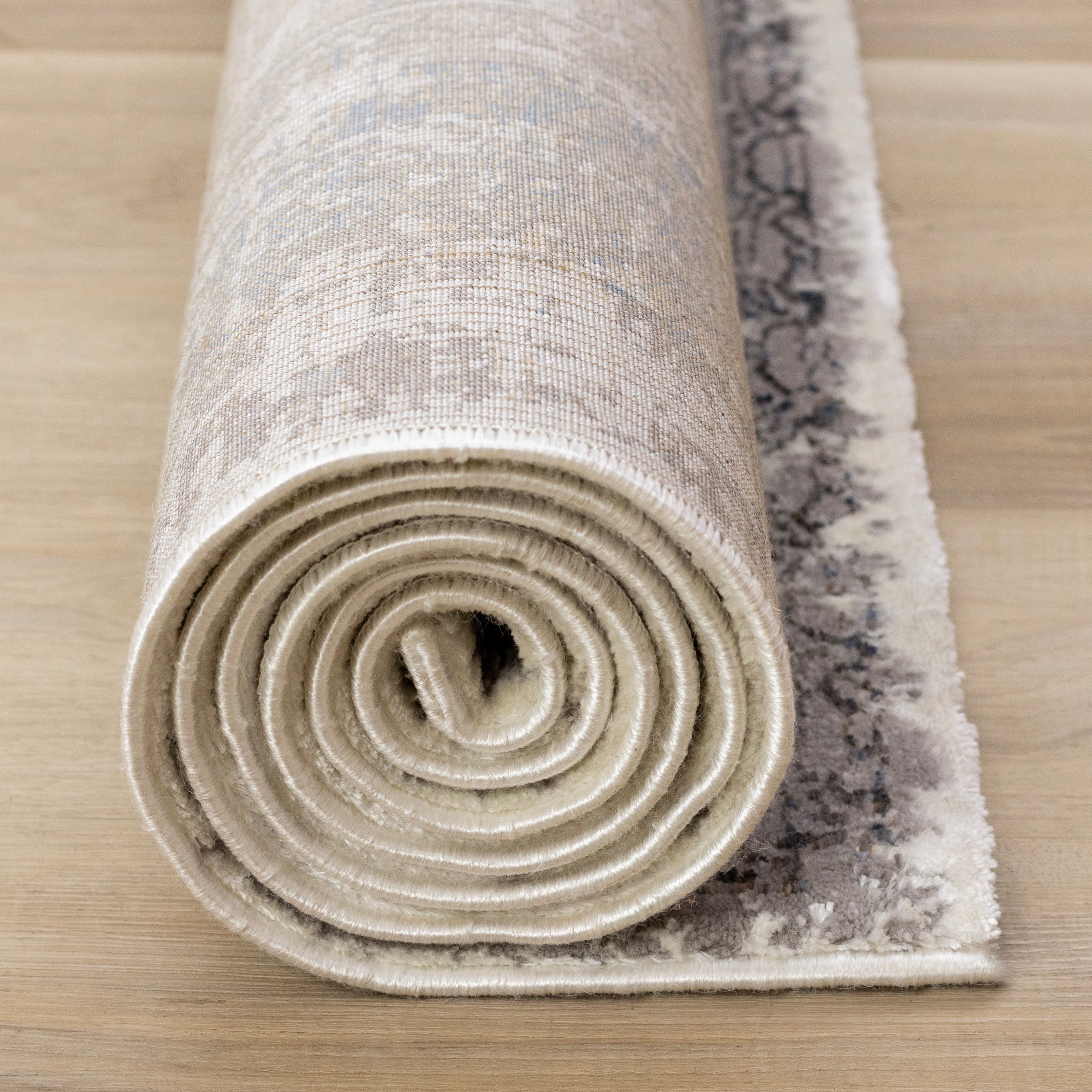 Chateau Charm 5'3" x 7'7" Elegant Classic Area Rug - Grey, Beige