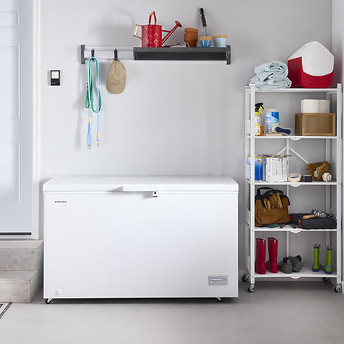 Amana White Chest Freezer (16 cu. ft.) - AZCC2316TW