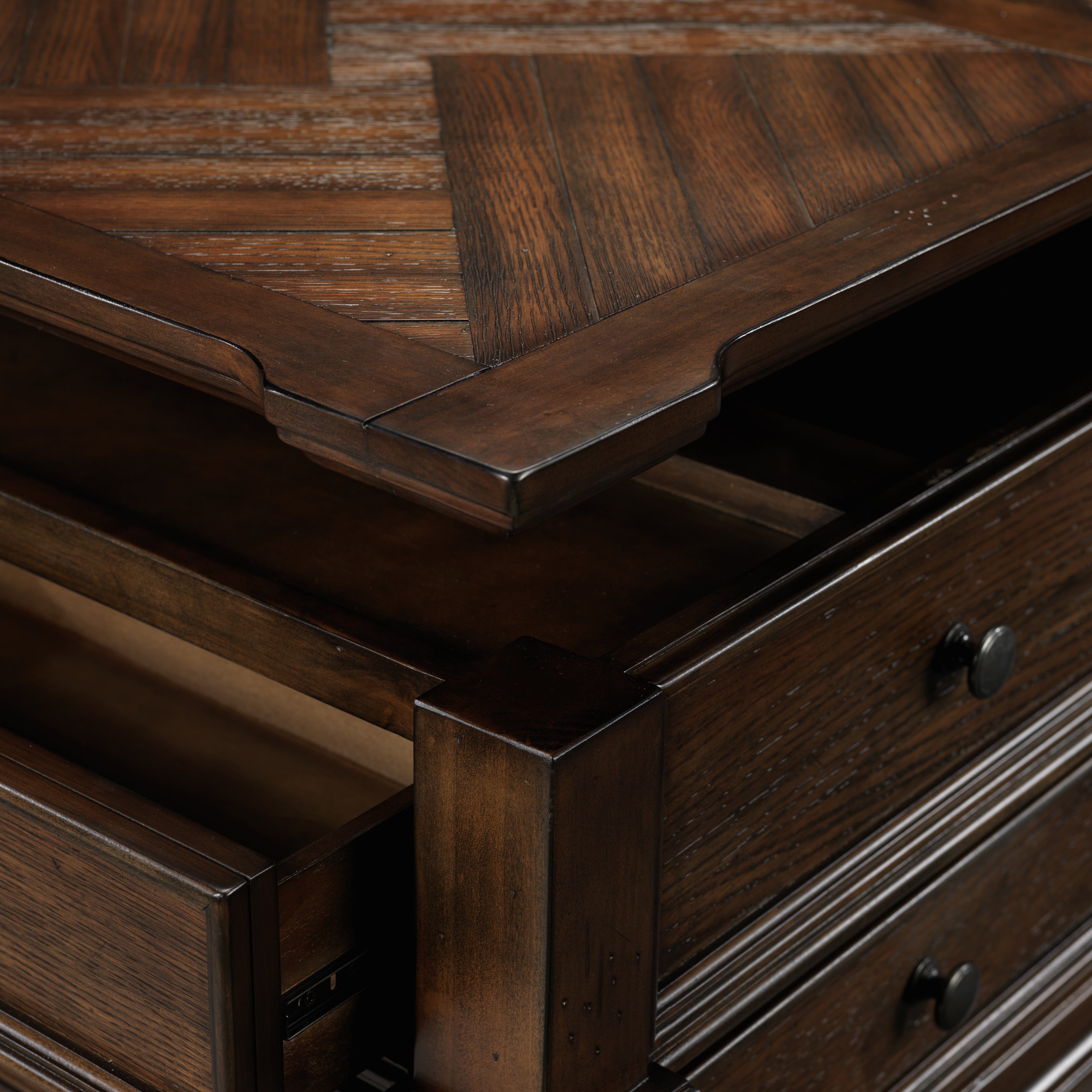 Roman 48" Lift-Top Coffee Table - Walnut