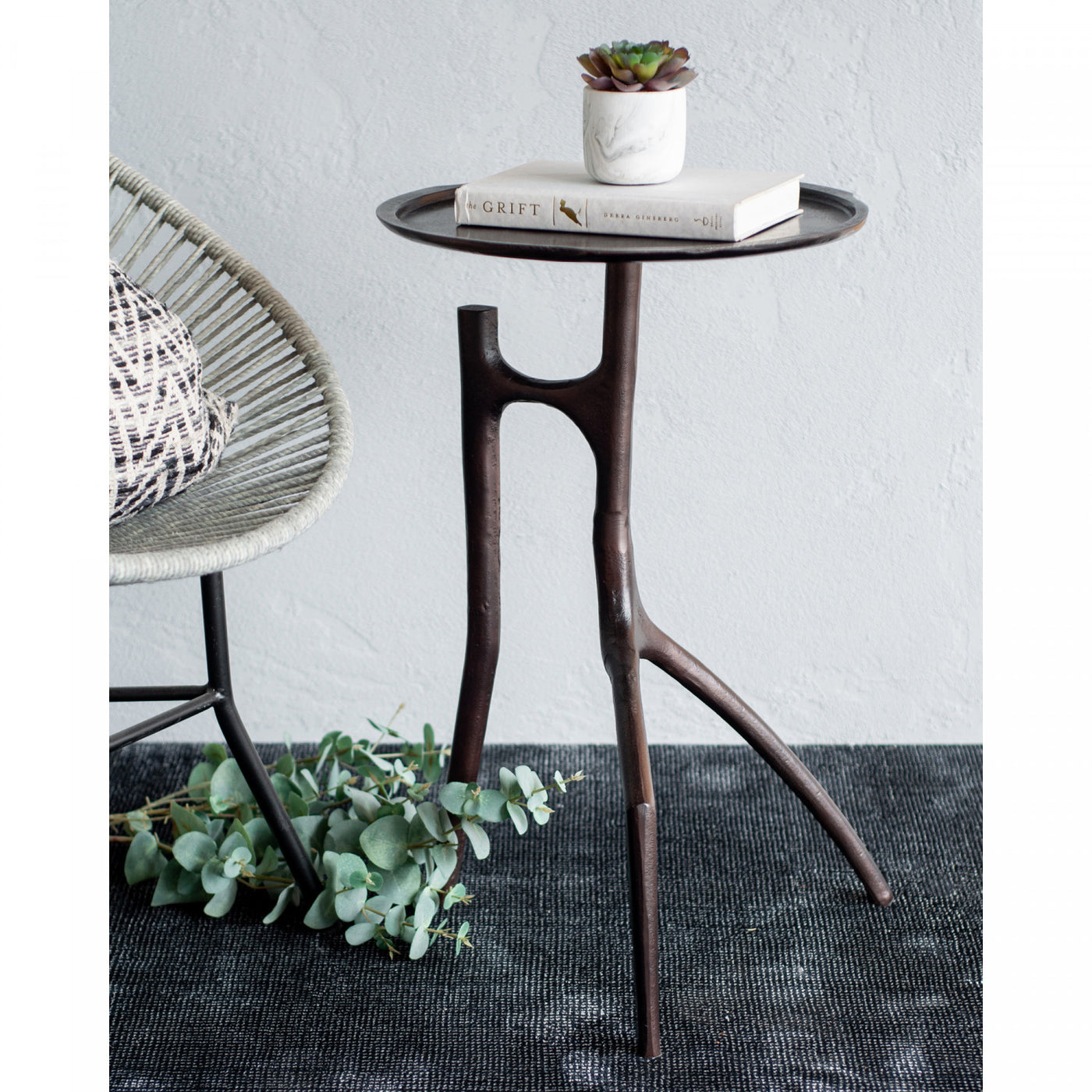 Maddy 16" Accent Table