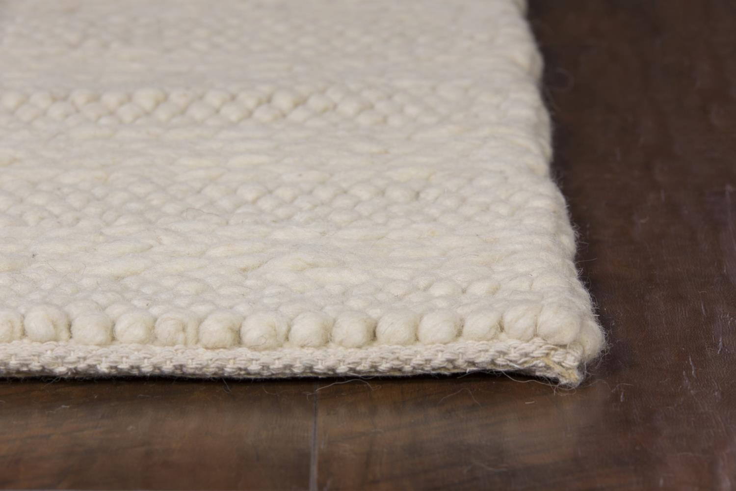 Casanova II 5' x 7' - White Area Rug